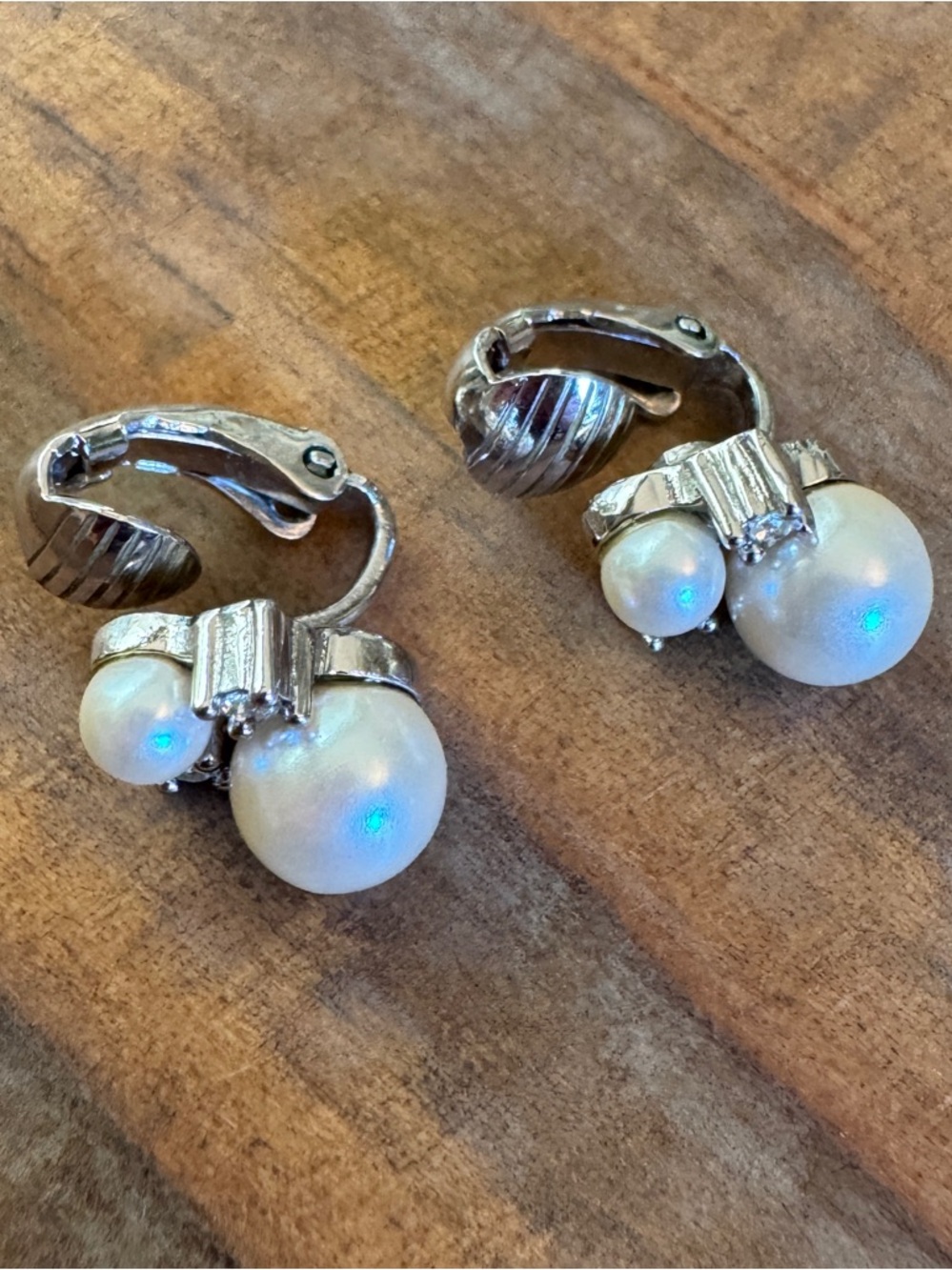 Rare style Vintage Christian Dior clip on earrings Small pearl/rhinestone - Picture 7 of 10